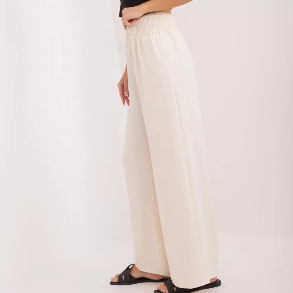 Adela Dayanara housut cream