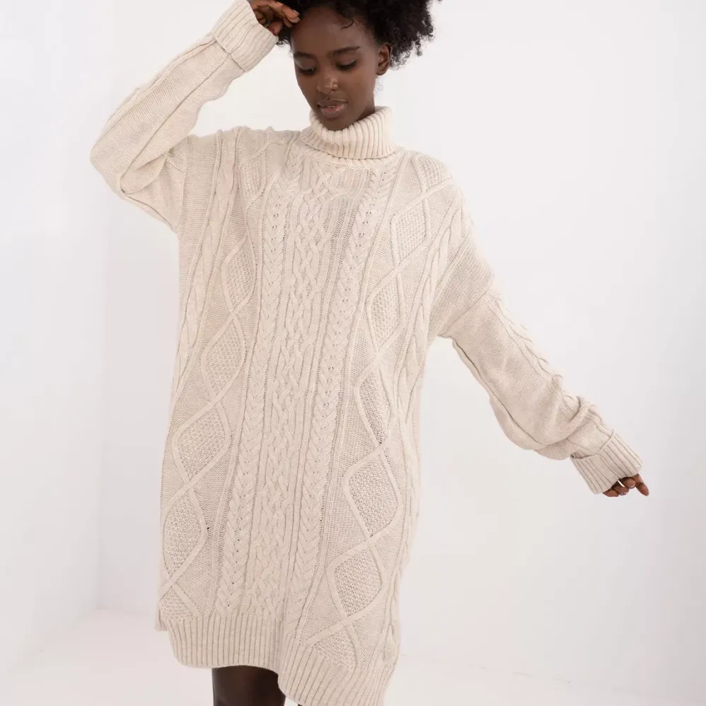 Badu Oxana neulepaita vaalea beige