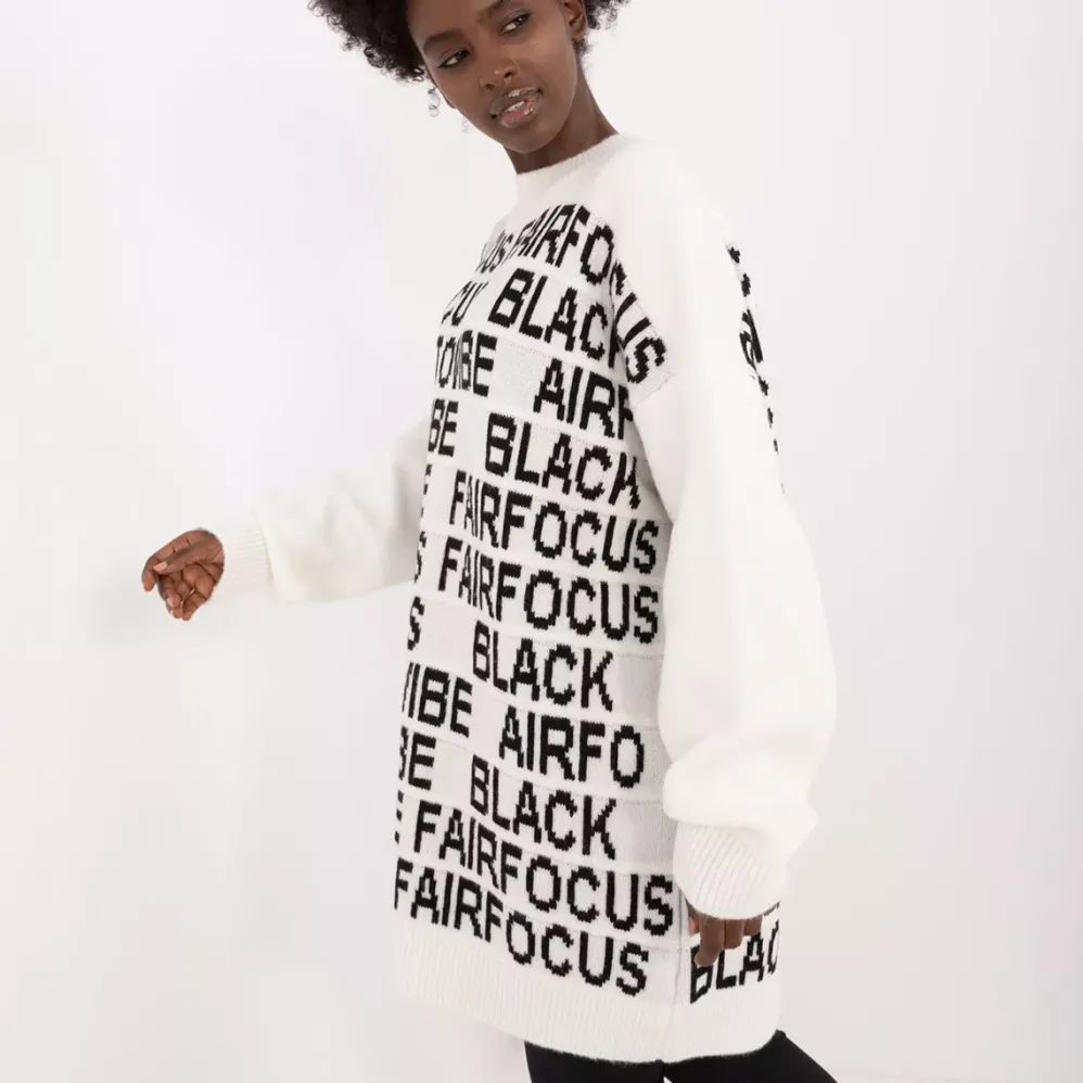Badu Vibe neulepaita valkoinen