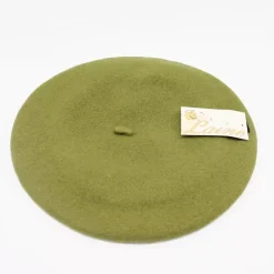 Baskeri khaki