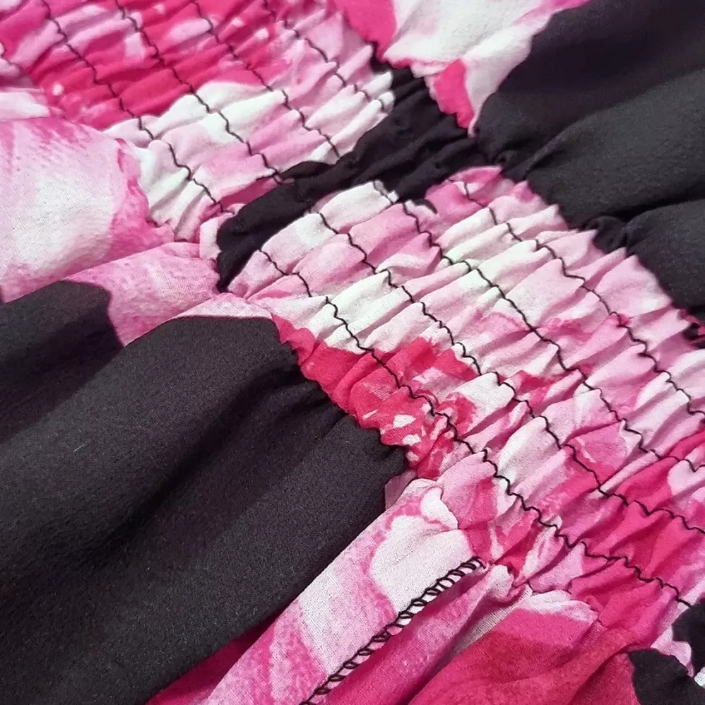 Elle Carina kukkamekko musta/fuksia