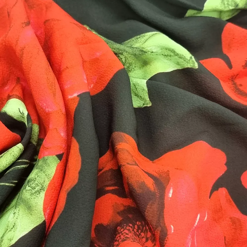 Elle Carina punakukkainen mekko musta