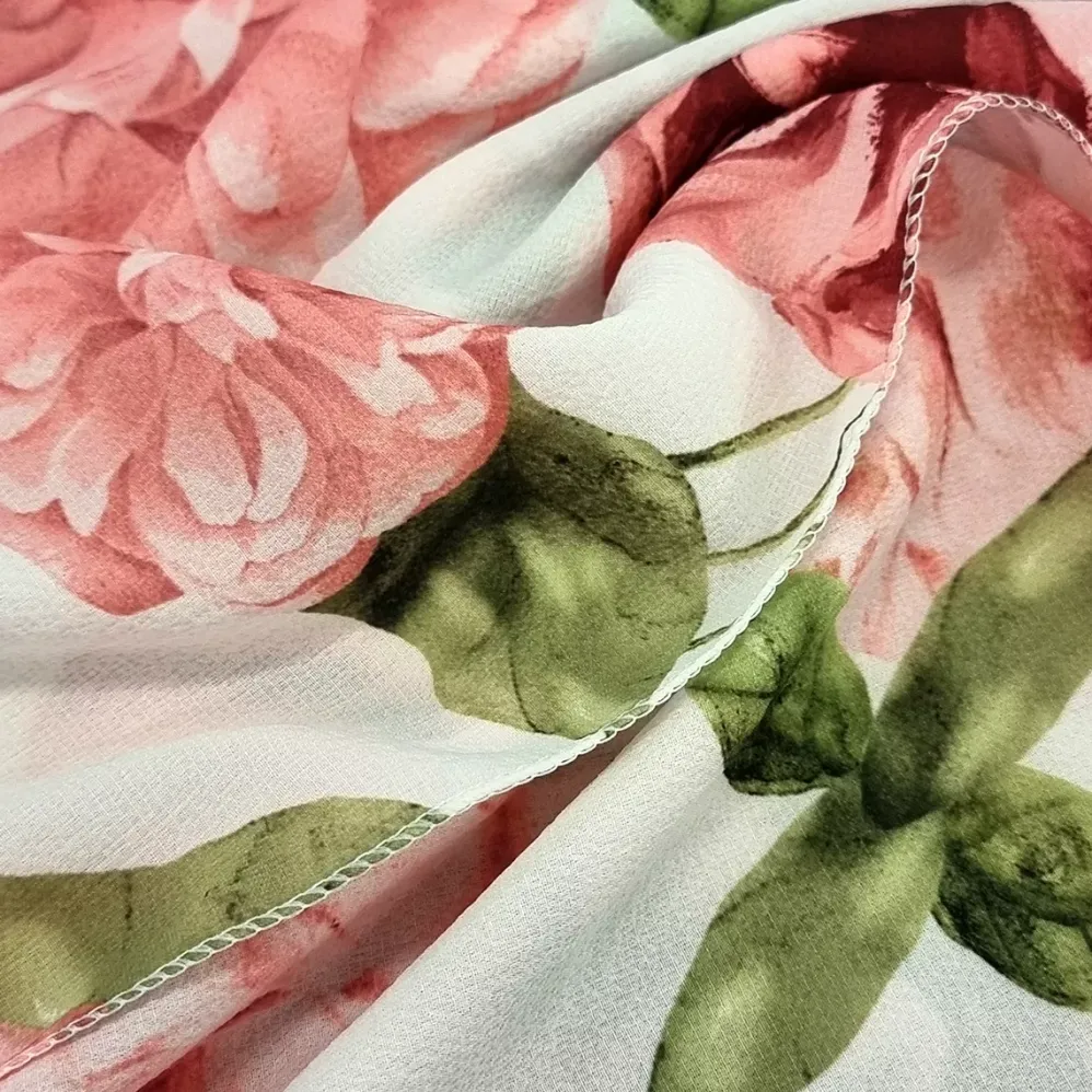 Elle Carina roosakukkainen mekko