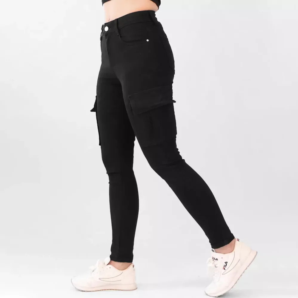 Foly Rose Cargo stretchfarkut musta