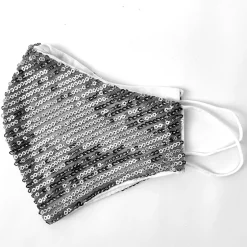 Kasvosuoja paljeteilla platina