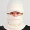 Lipallinen balaclava pipo valkoinen
