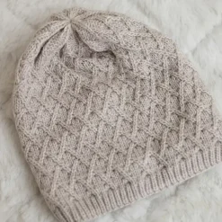 Neulepipo fleecevuorella beige