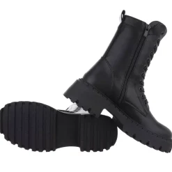 Nilkkurit musta