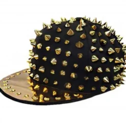 Snap-back lippahattu niiteillä