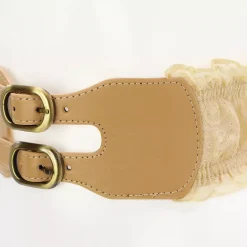 Stretchvyö pitsillä beige