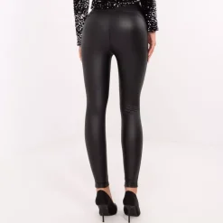 Trendy.ing Forma Fit keinonahkaleggingsit musta