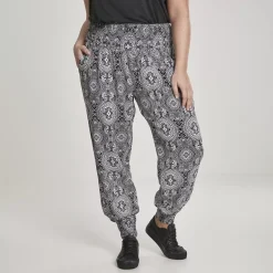 Urban Classics Sarong housut bandana