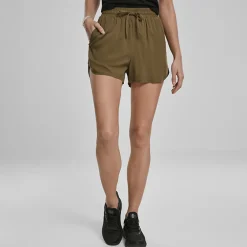 Urban Classics Viscose Resort shortsit oliivi
